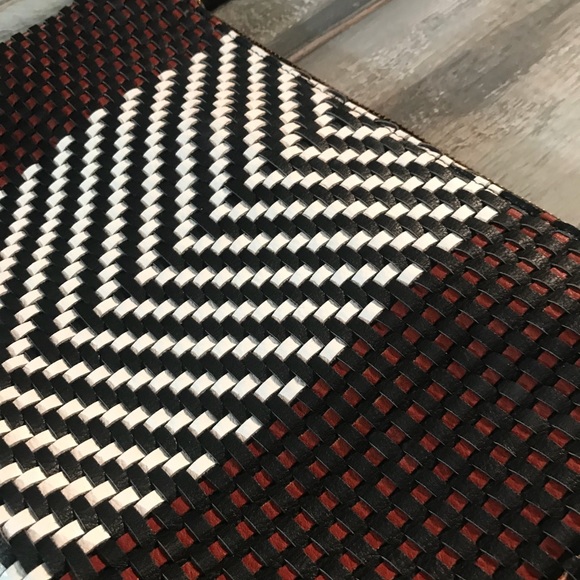 NWOT Xhilaration Clutch Wristlet Handbag - Picture 4 of 6